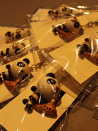 木製ストラップ!あたたかみの感じる木のぬくもり【オカリナとうさぎ】