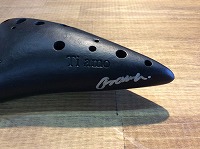 大沢聡が選定!(Tiamo)オカリナ黒陶プロモデル 大沢セレクション 合奏用 ソプラノC管